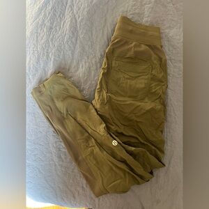 Lululemon olive green jogger pants